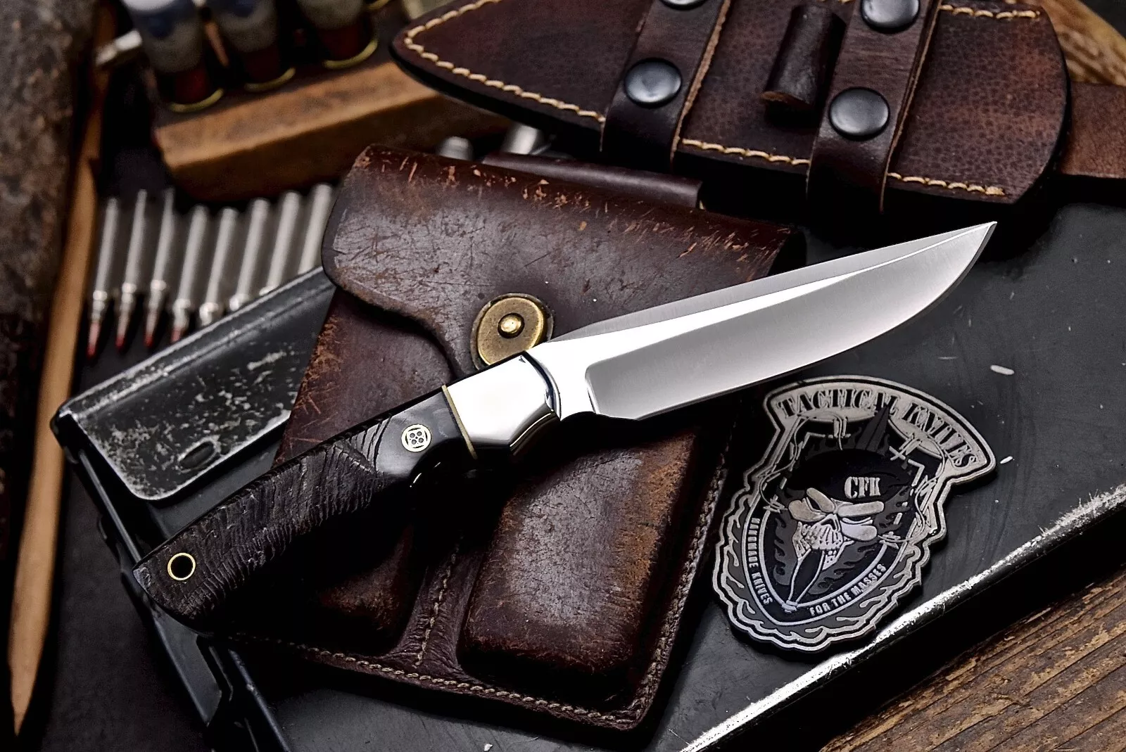 Cougar Ghost Walker Lot 4-2 CFK KNIFE #004-1